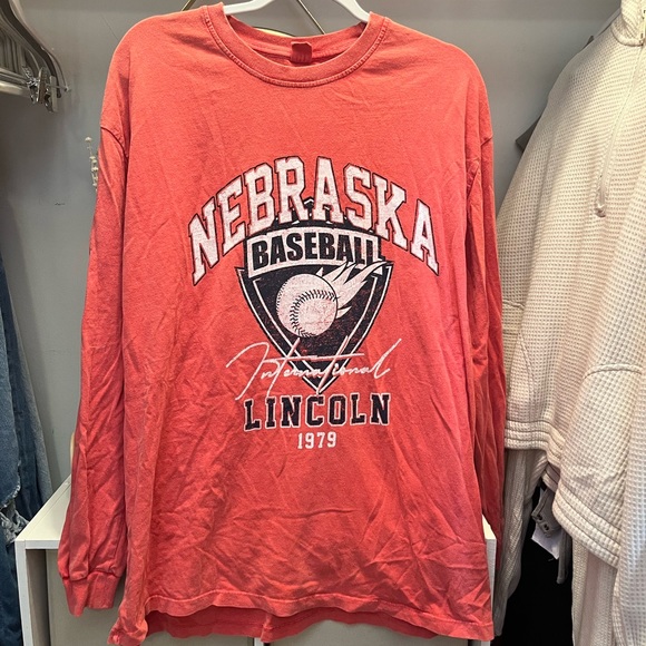 Urban Outfitters Long Sleeve - Picture 2 of 8